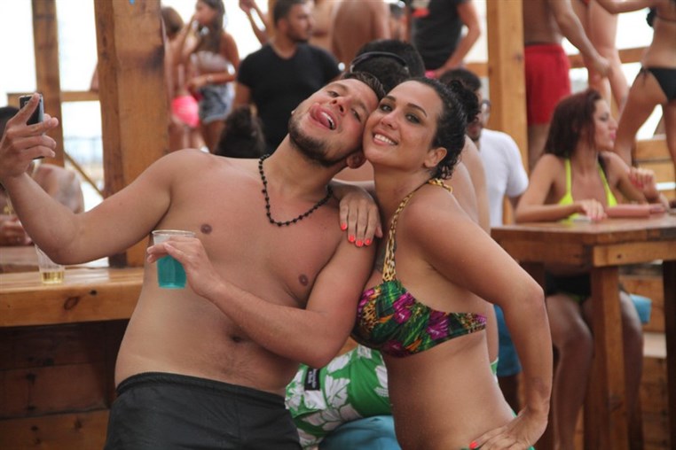 Cyan Beach Bar on Sunday